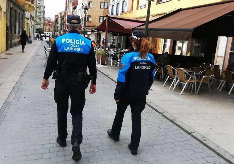 Detenido un hombre en Langreo por agredir a una joven de la que tenía una orden de alejamiento